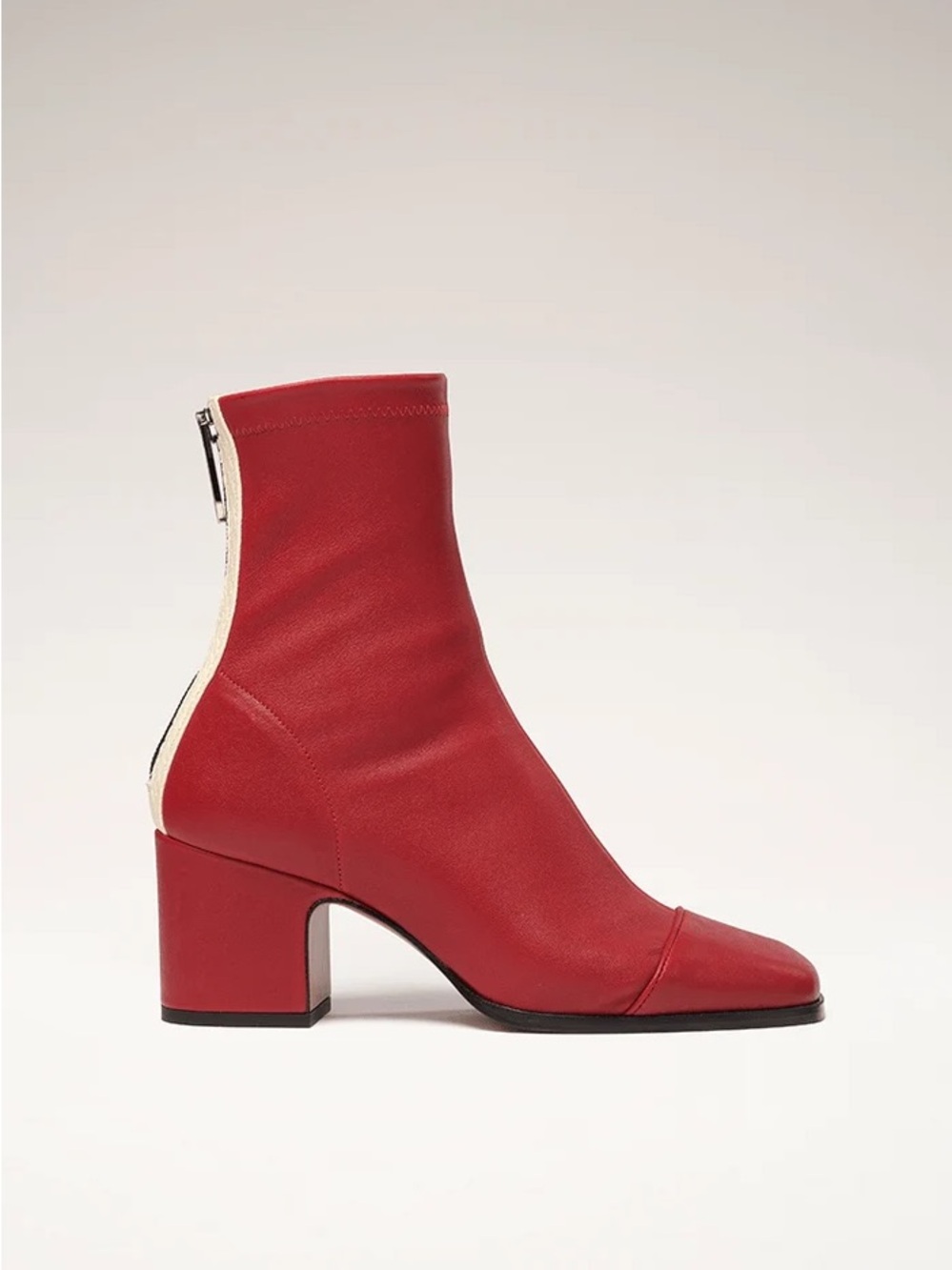 No aseo Aria - Red Leather Square-Toe Ankle Booties with Back Zip Accent